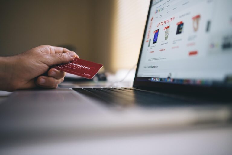 Plataformas digitais e Reforma Tributária: o que muda para marketplaces, e-commerces e empresas
